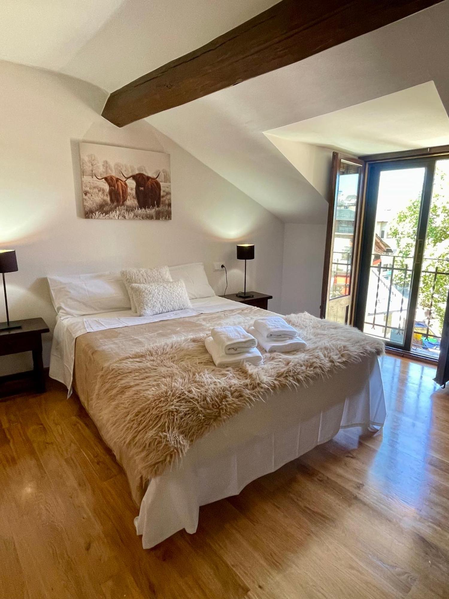 Ferienwohnung Cal Querol 2 - Atic En El Centre Puigcerdà Exterior foto